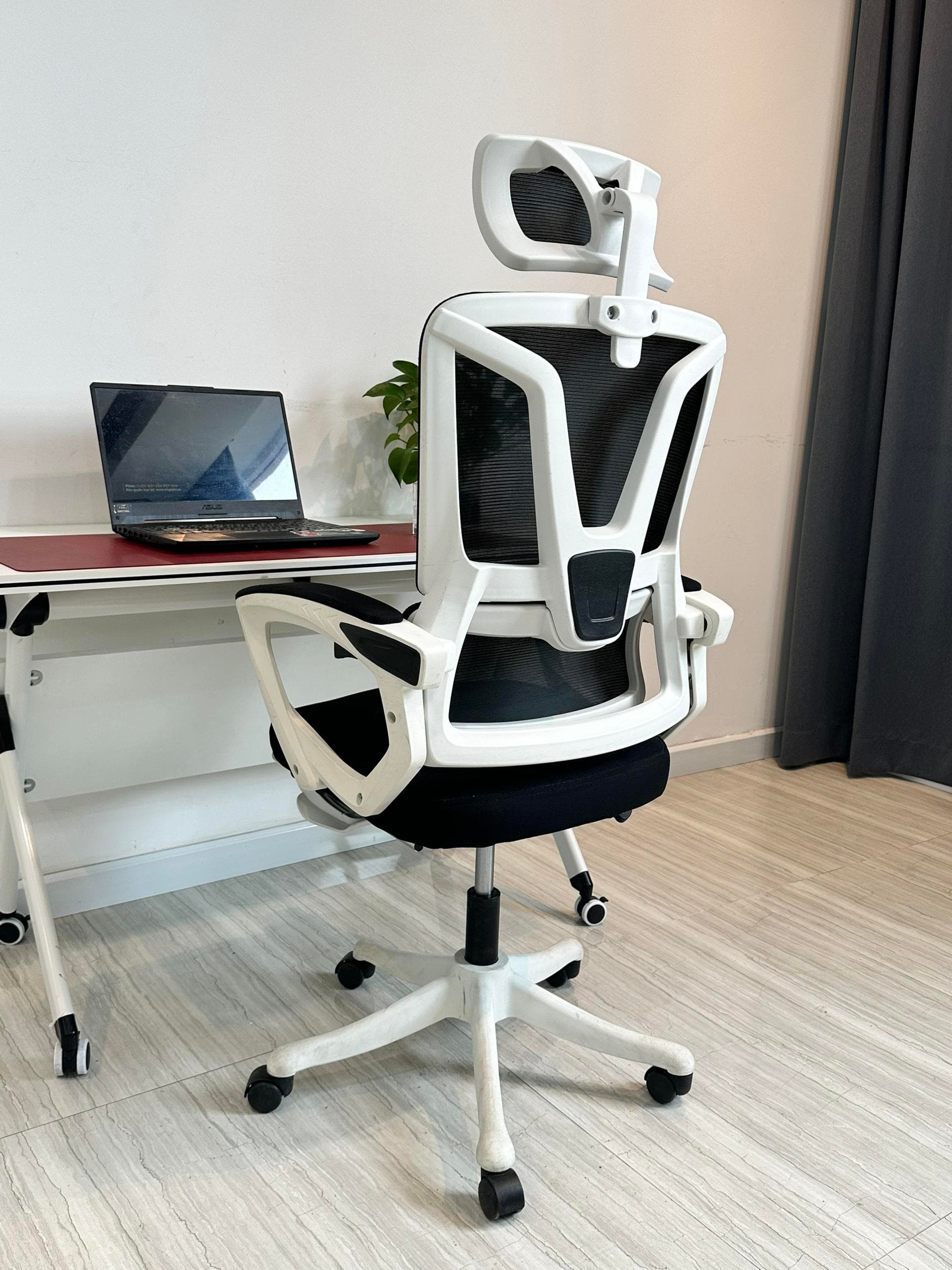 {CTH 26} Ghế tựa lưng Ghế Công Thái Học CTH-26 Ngả Lưng 135 Độ Có Gác Chân Tựa Đầu Bảo Hành 6 Tháng Ghế Văn Phòng Xoay 360 Độ Chất Liệu Nhựa PP Cao Cấp & Tựa Lưng Lưới Thoáng Khí