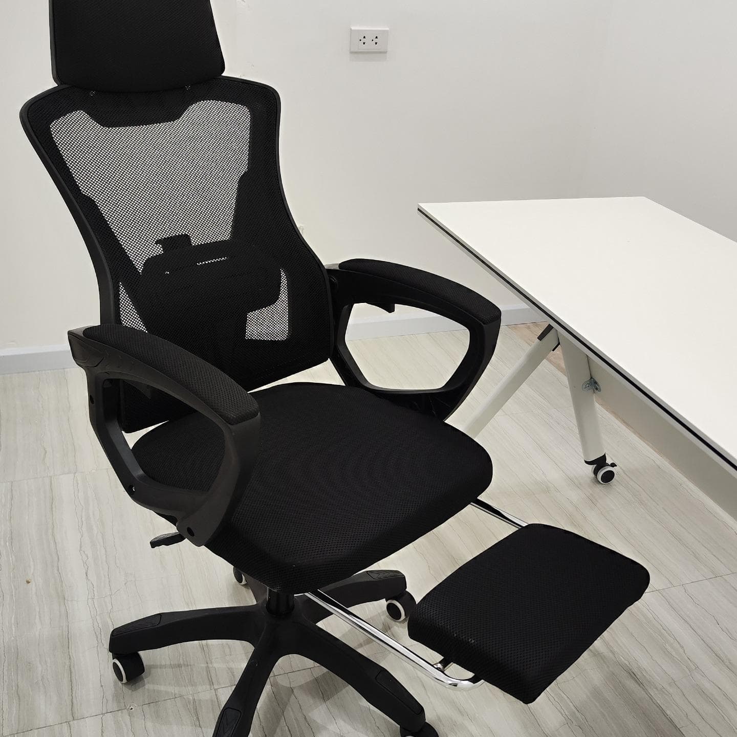 {CTH 11}Anzani Ghế Công Thái Học CTH 11, Ghế Gaming Có Ngả Lưng 135 Độ, Bảo Vệ Cổ, Chất Liệu ABS & Vải Lưới Thoáng Khí, kiểu dáng gaming hỗ trợ chỉnh dáng ngồi